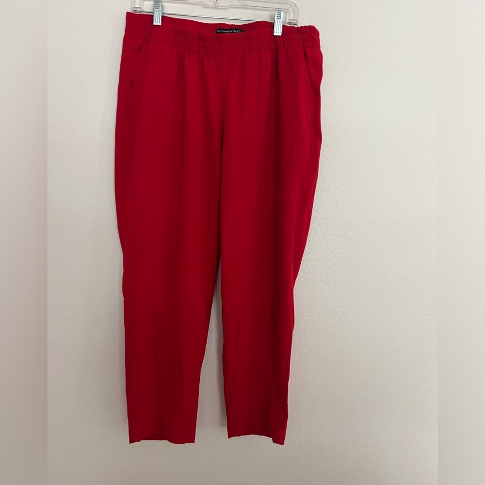 Abercrombie & Fitch red pants